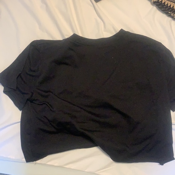 Too small - Picture 2 of 2